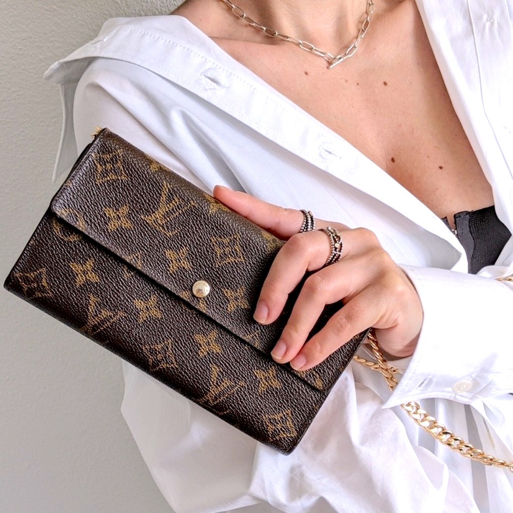 LOUIS VUITTON Monogram Wallet / Crossbody